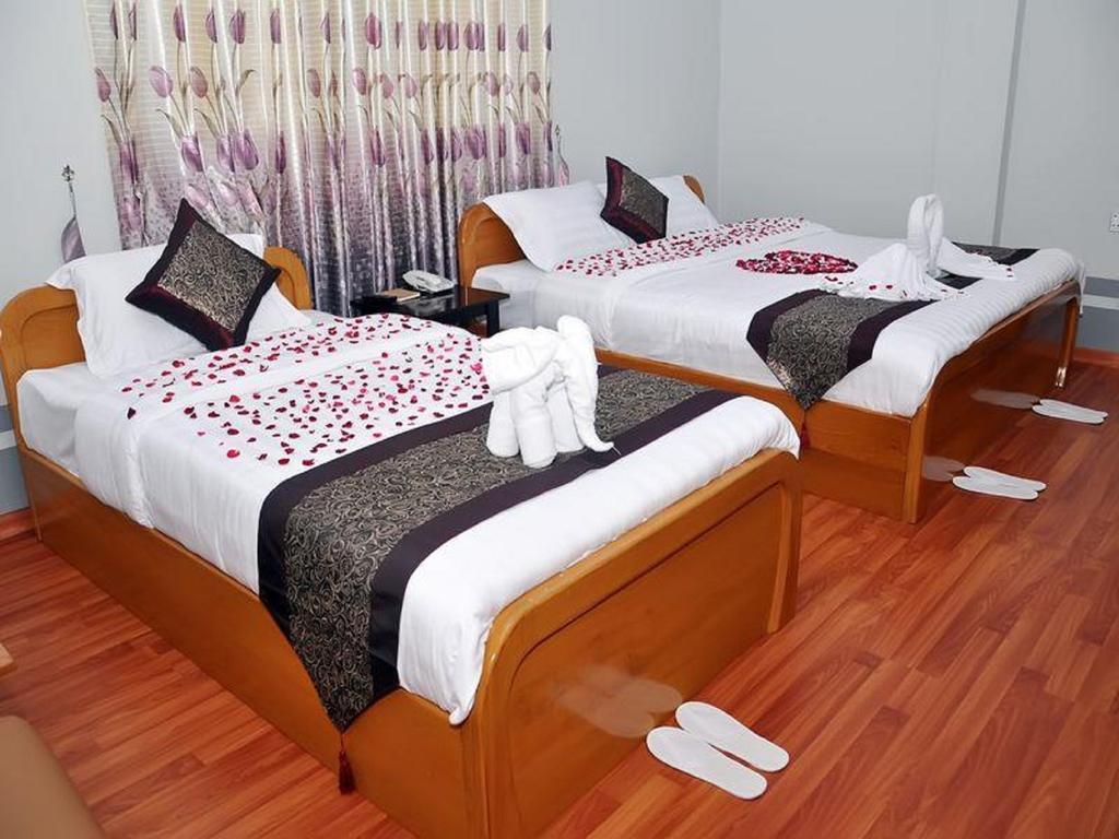 Royal Tulip Hotel Mandalaj Kültér fotó