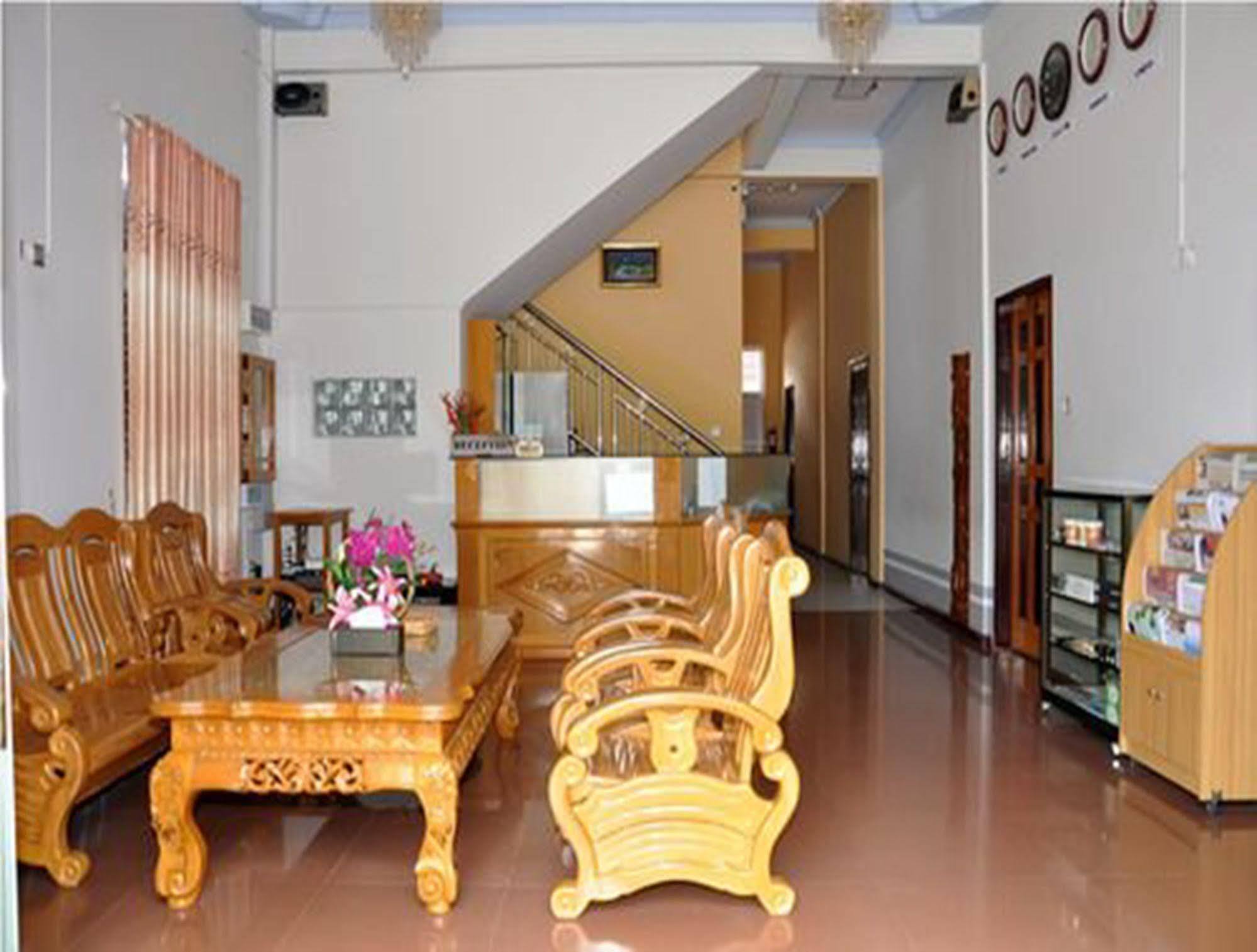 Royal Tulip Hotel Mandalaj Kültér fotó