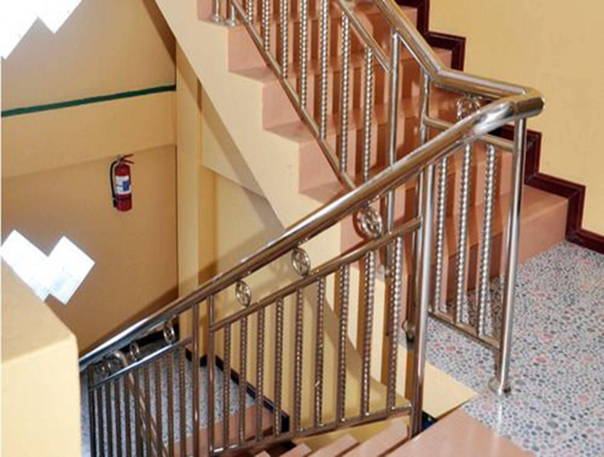 Royal Tulip Hotel Mandalaj Kültér fotó